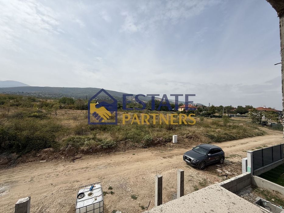 Къща в Пловдив, област-с.Брестник площ 172 цена 316000