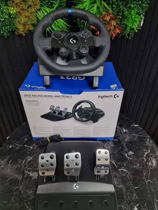 Noble Amanet - Volan Logitech G923