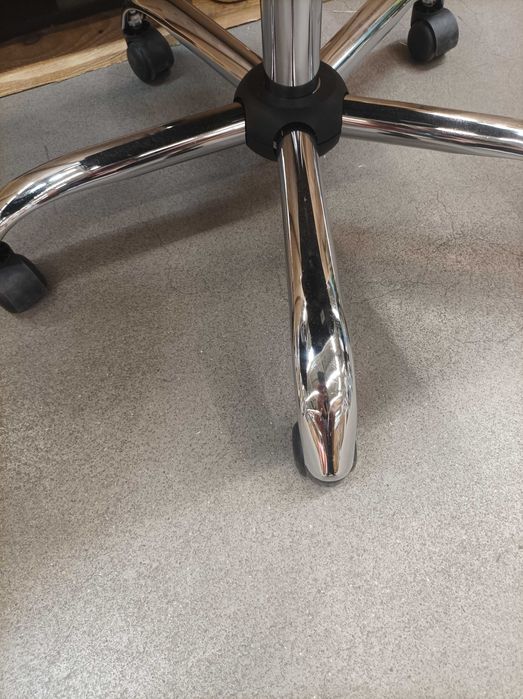 Президентски кожен стол