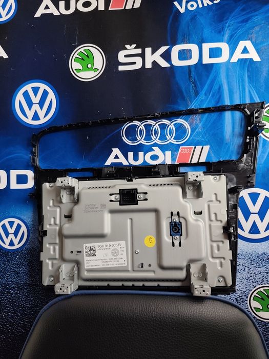 Display + Ramă Piano Black 8 inch VW Golf 7 / Golf 7.5 OEM