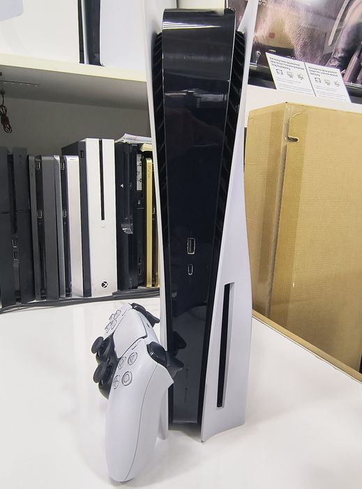 Playstation 5 CD Fat versiya 1 tr с играми