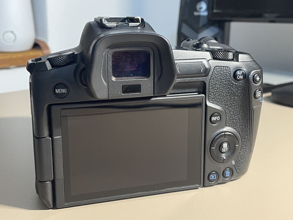 Canon EOS R in stare excelenta !