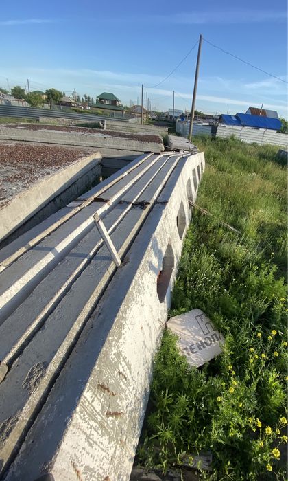 Мертерилы от база, ангара