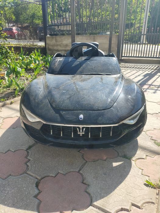 Vând mașină electrică pentru copii