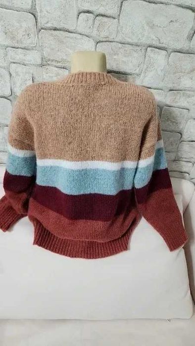 Pulover Forever 21 marimea M,stare f buna