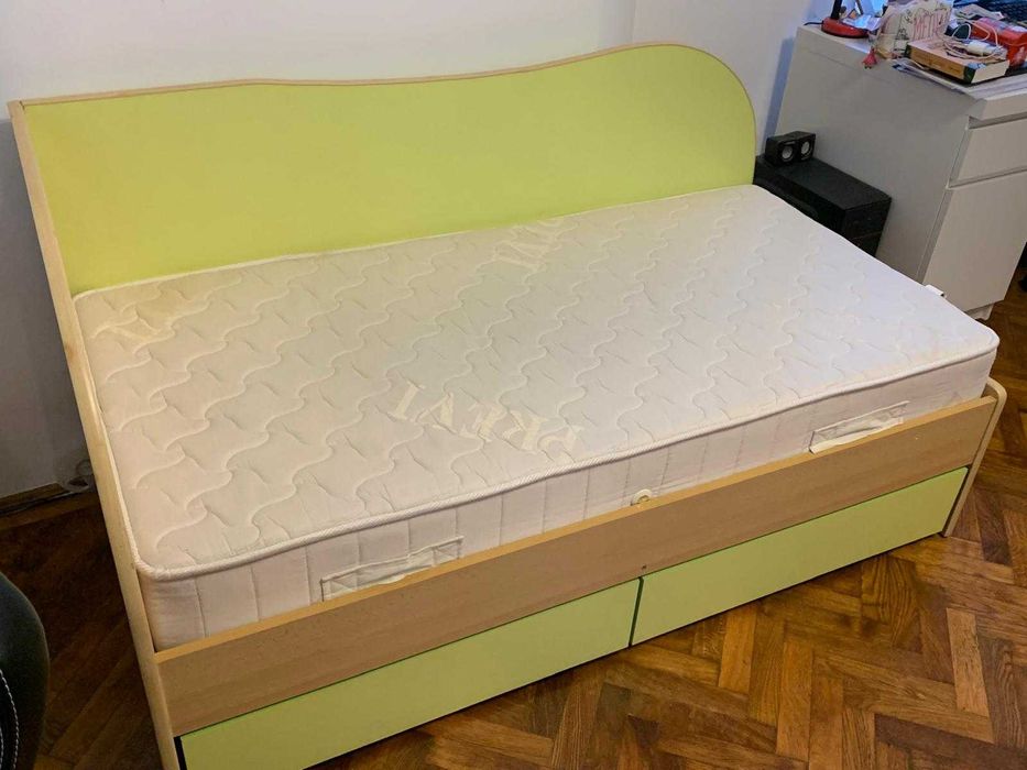 Pat dimensiune 160x80cm cu saltea inclusa