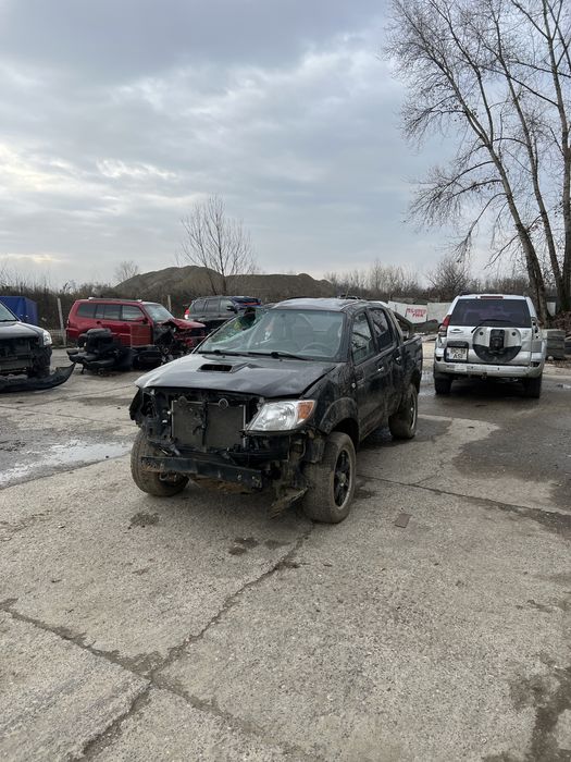 Dezmembrez Toyota Hilux 3.0D 2008 Automat