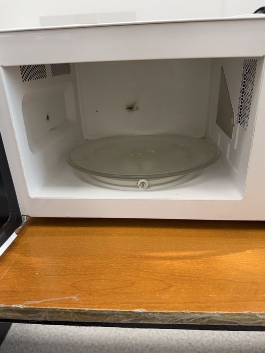 Продам микроволновую печь