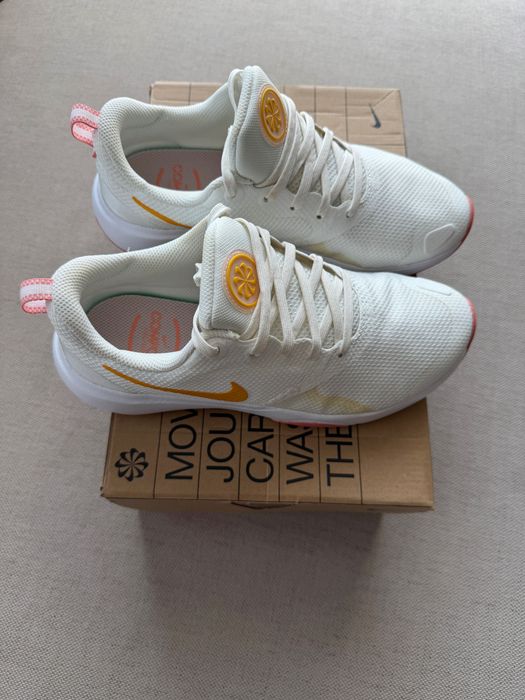 Nike маратонки 37