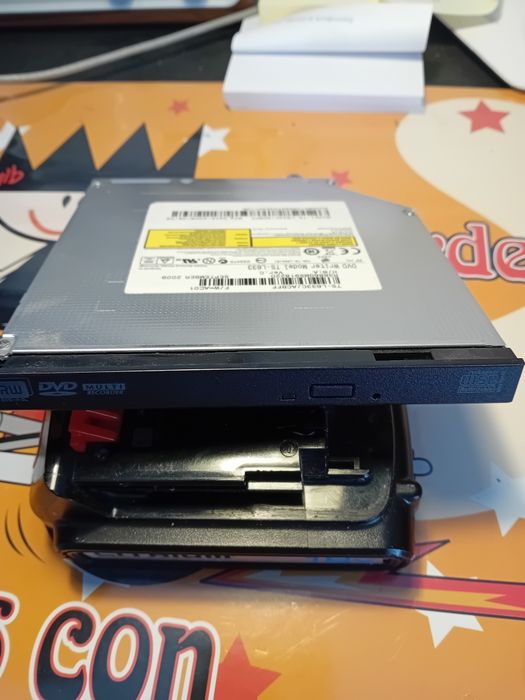 Dvd rewiter laptop. Pret 50 lei fix