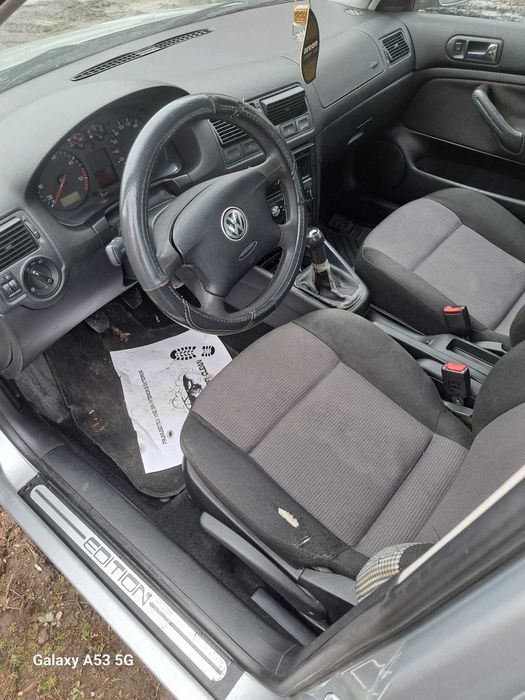 De vanzare autoturism VW Golf 4