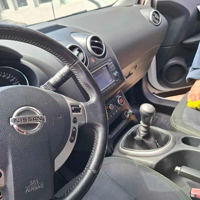 Nissan qashqai j10 2011