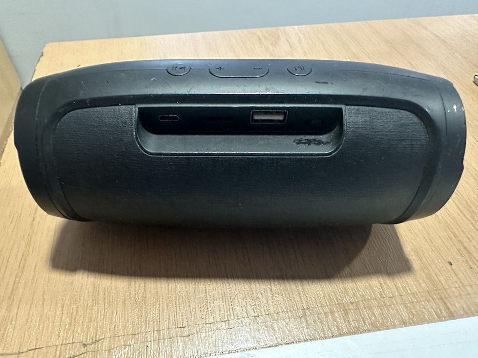 Преносима блутут колонка