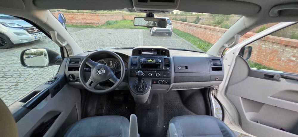 VW Transporter T5 Kombi 4Motion, automat, 8 locuri, 2.0 TDI, 2014