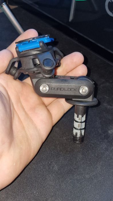 Quadlock prindere jug + vibration dampener + surub m22 x 1.0mm