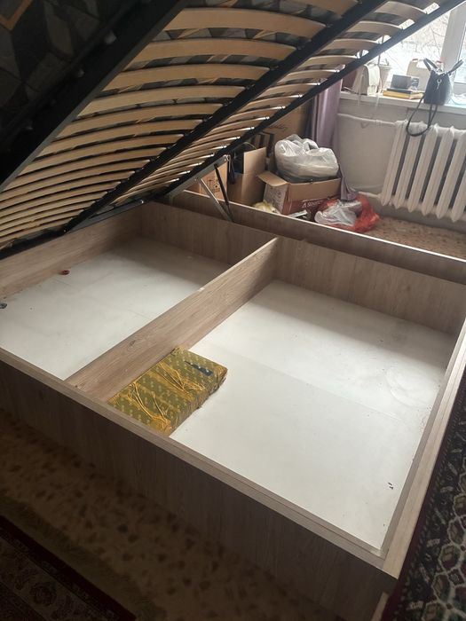 ПродамДвухместная кровать