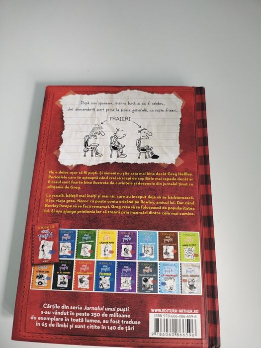 Vând cartea jurnalul unui puști