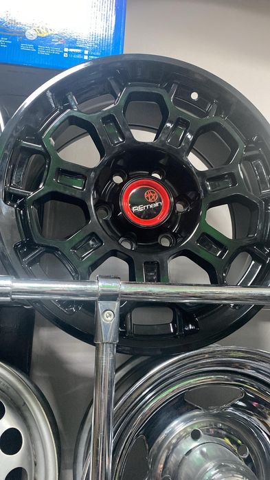 Продам летнюю резину с дисками