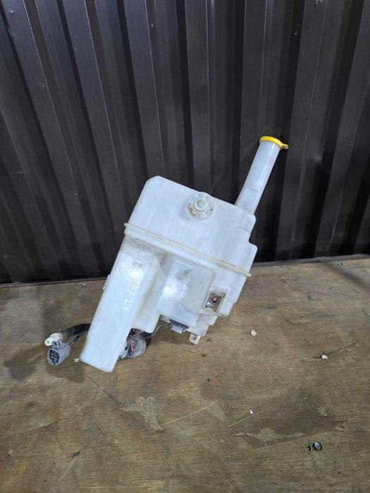 Бочек бачек омывателя  Мазда 6 Mazda 6 GG