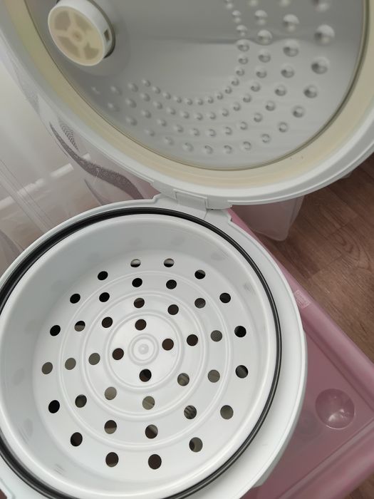 Продам мультиварку Redmond