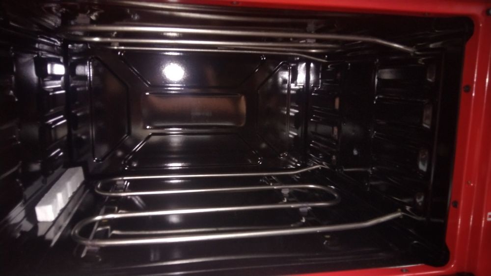 Продам духовой шкаф-новая.