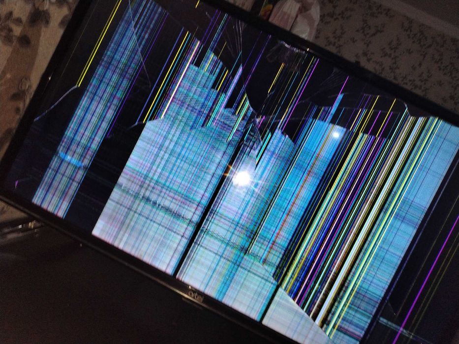 Телевизор на запчасти