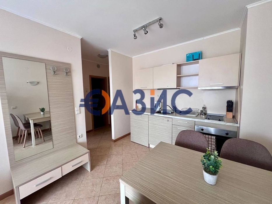 Продава се Двустаен апартамент в к.к. Слънчев бряг - 49 кв.м за 1040 €/кв.м - Снимка #9