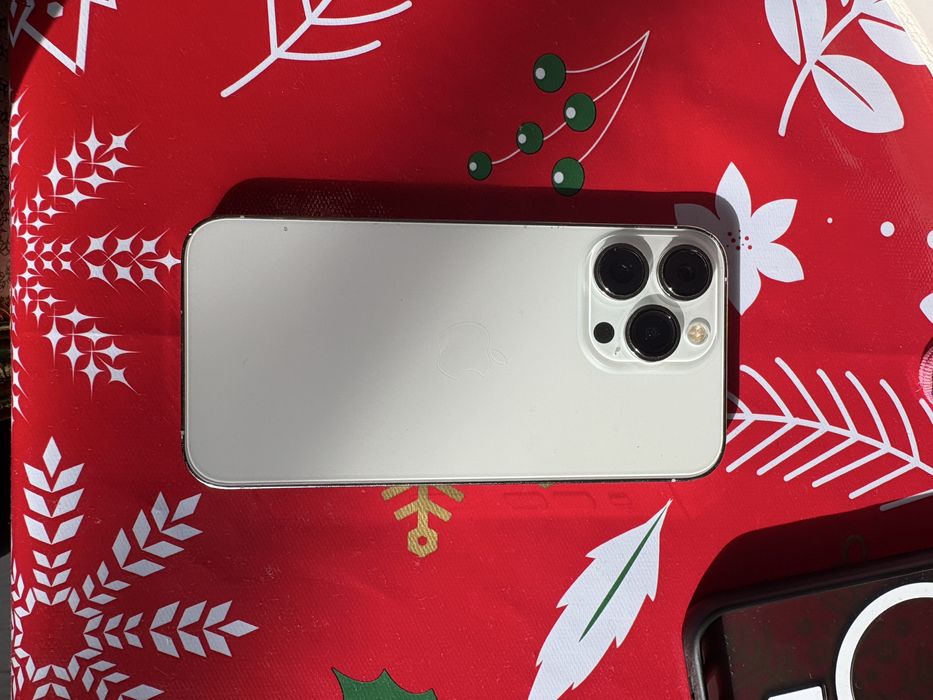 Продам Iphone 13 pro белый