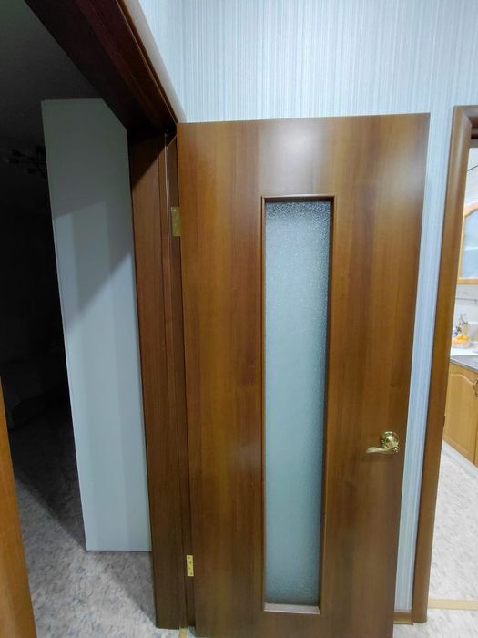 Продам межкомнатные двери