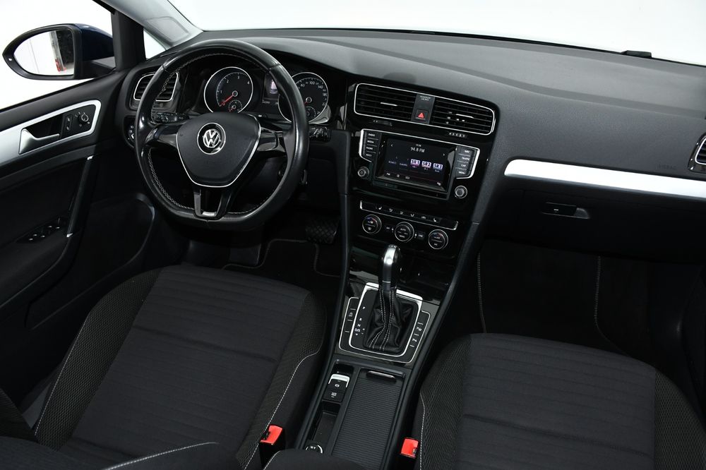 /// Volkswagen Golf 2.0 TDI 150CP ///
.
*Model: SÉRIE SPÉCIALE CUP
.
*EURO 5
*Cutie Automata
*Dublu Climatronic
*Computer bord
*Senzori parcare fata +