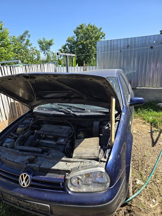 VW Golf 4 Edition 1.4 16V – 2001 – pentru piese/dezmembrări