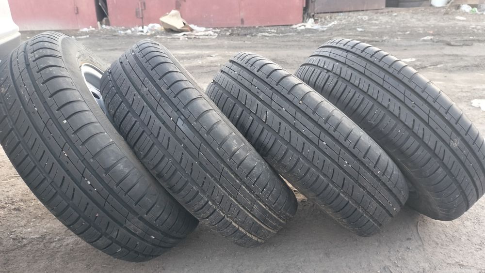 Продам шины с дисками на 14