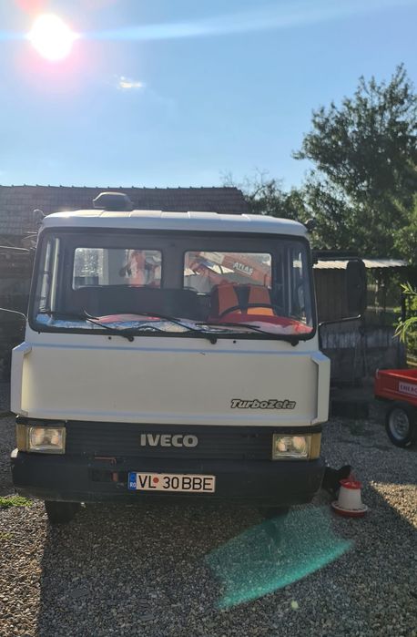 Fiat IVeco 70- 10 cu macara