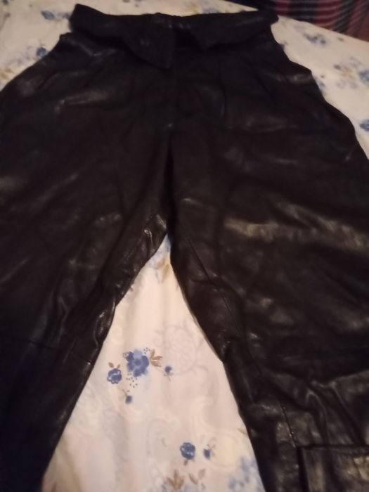 Pantaloni Piele Naturala Marime 40,