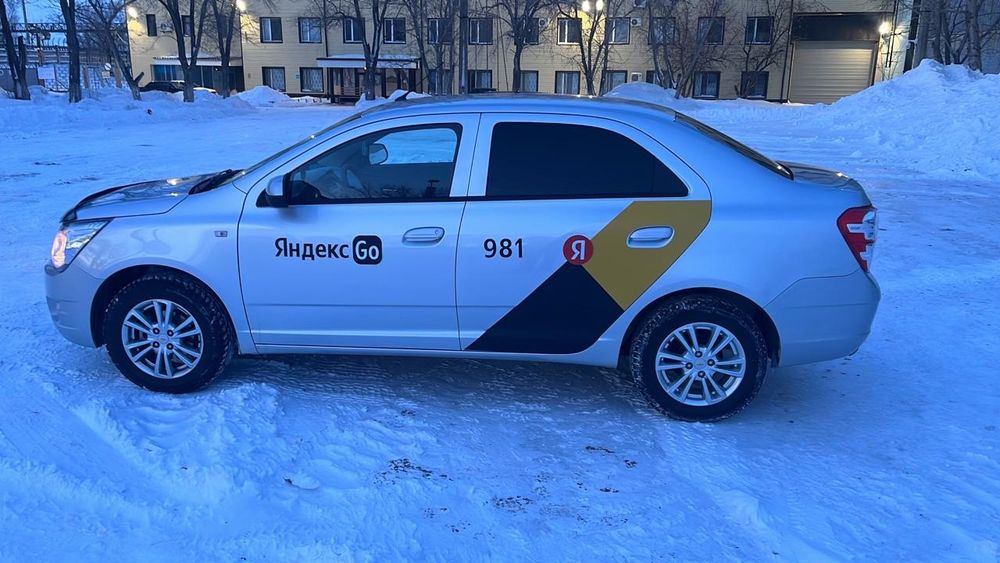 Брендирование Яндекс Такси! Магнитные наклейки Яндекс!