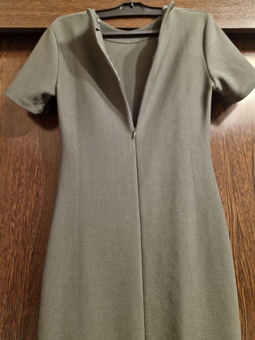 Rochie Zara  kaki cambrata