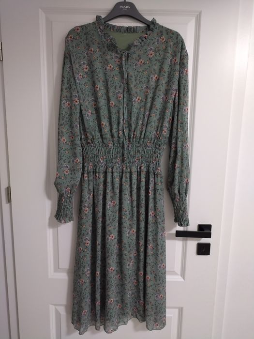 Rochie midi elegantă,