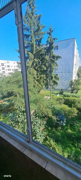 Apartament 2  camere etaj 2 din 4 vânzare