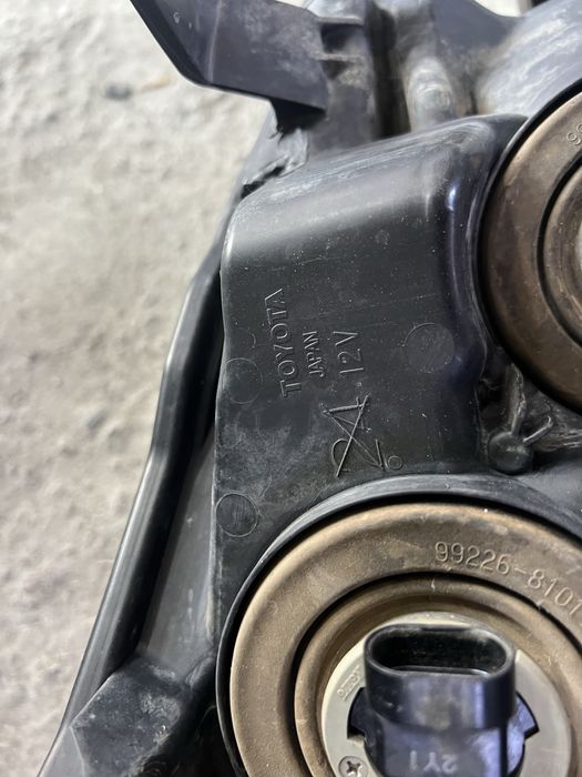 Продам фары на прадо 150