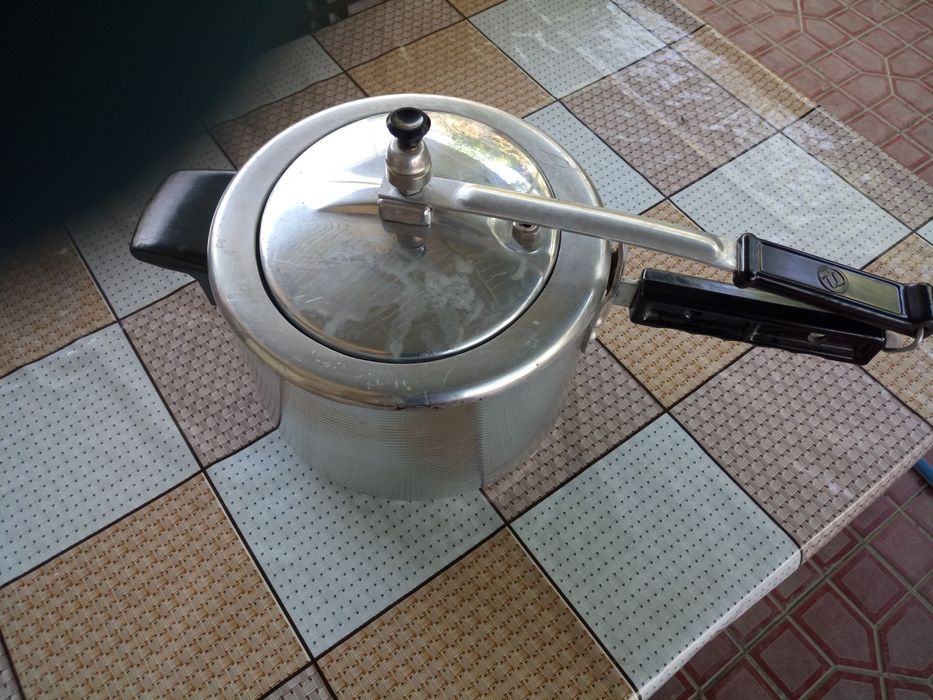 Скороварка 6литров новая