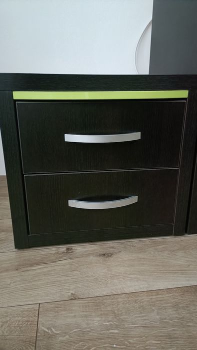 Comodă 3 sertare+2 noptiere