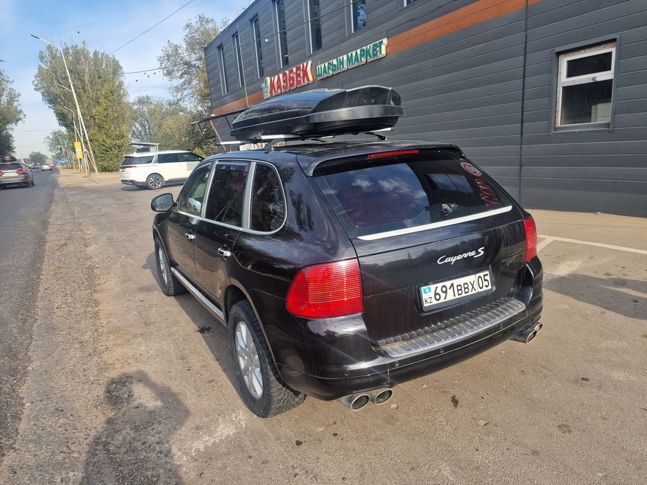 Продам порш каиен