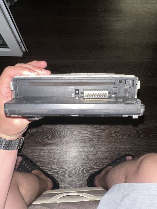 Магнитола JVC KD-G745.