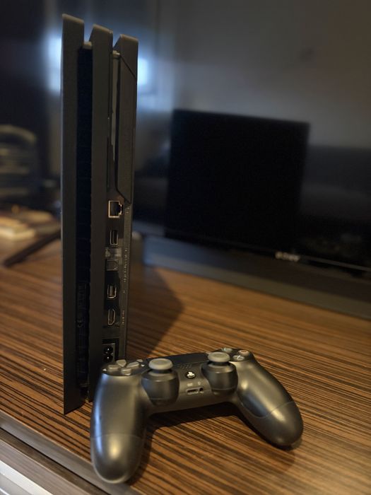 PS4 Pro 1TB modat