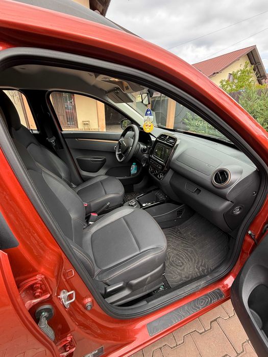 Dacia Spring Extreme 26.8 kWh (motor de 65 CP)