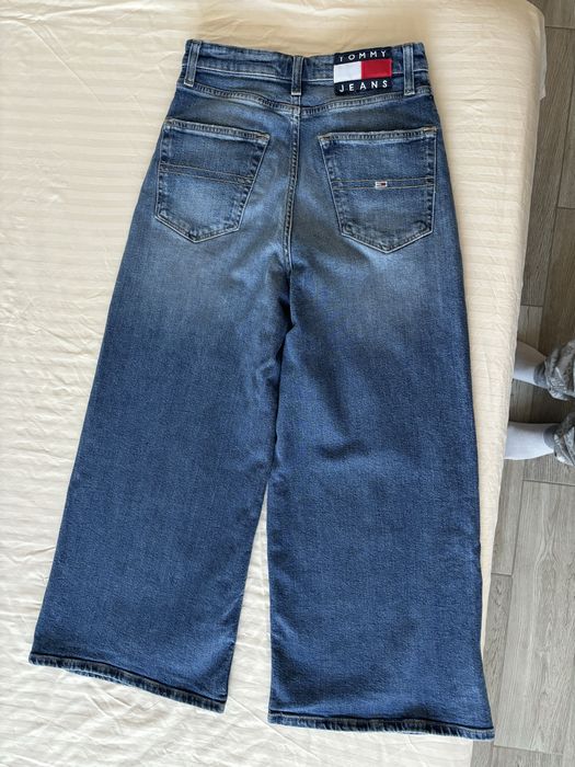 Широки дънки Tommy Jeans