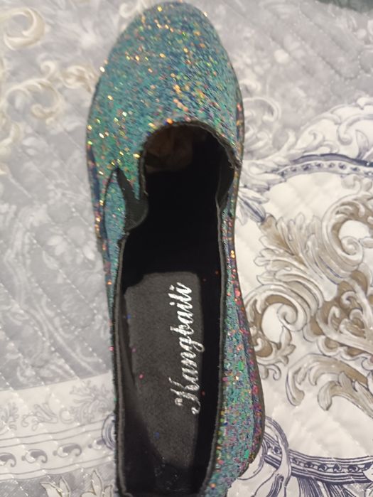 Женская обувь новая