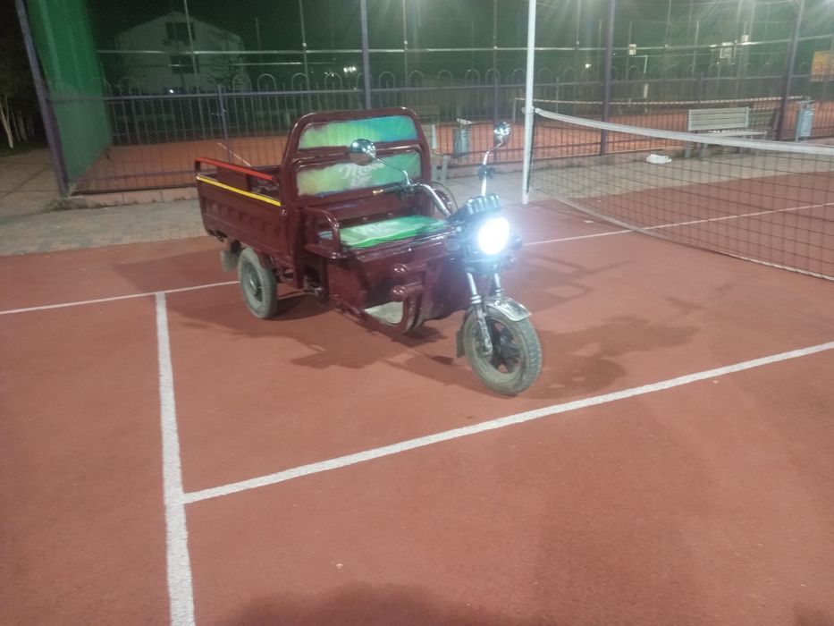 Triciclu electric moveco 500