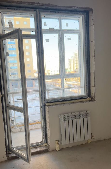 Пластик есік терезесімен сатылады