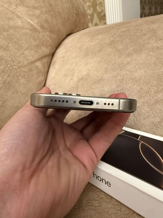 Продаю iPhone 16 Pro, 256 Gb